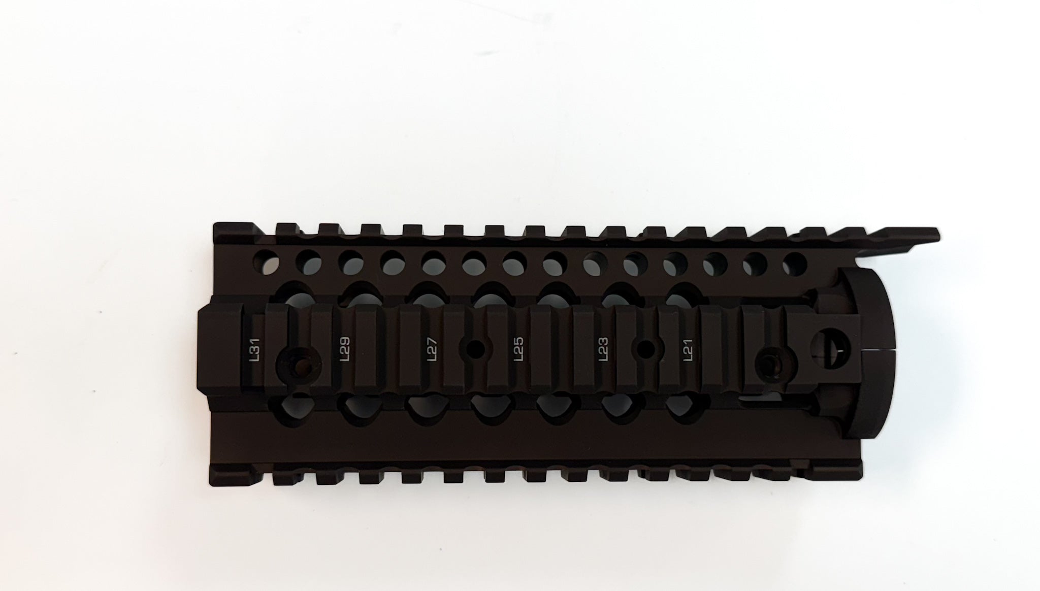 DD Licensed Omega Rail System for Airsoft AEG by Madbull (DE / 7")